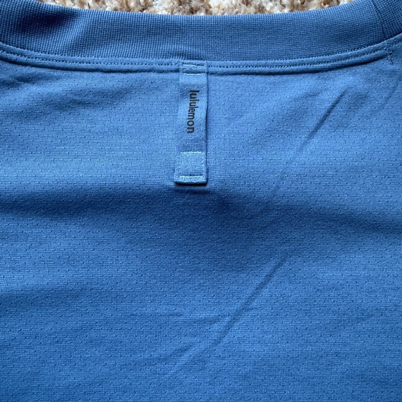 NWT Lululemon Mens Medium M Training T Shirt blue - Picture 3 of 4